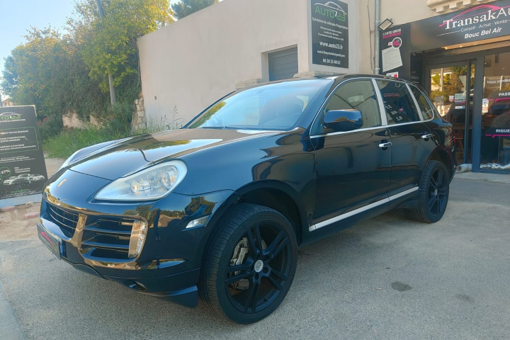 PORSCHE CAYENNE