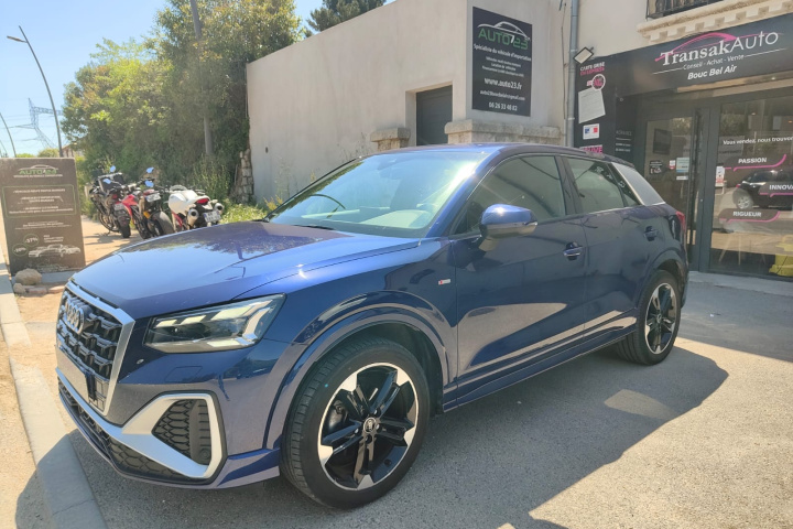 AUDI Q2