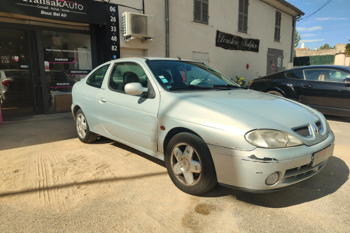 RENAULT MEGANE COUPE