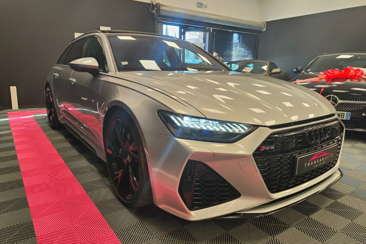 AUDI RS6 AVANT QUATTRO