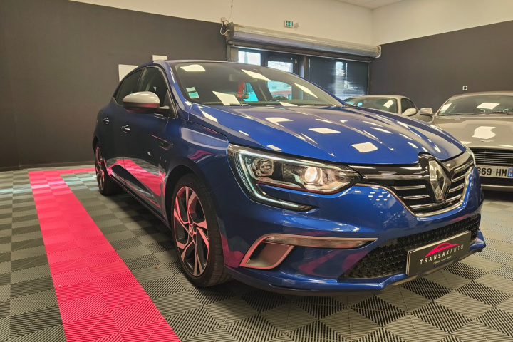 RENAULT MEGANE IV BERLINE