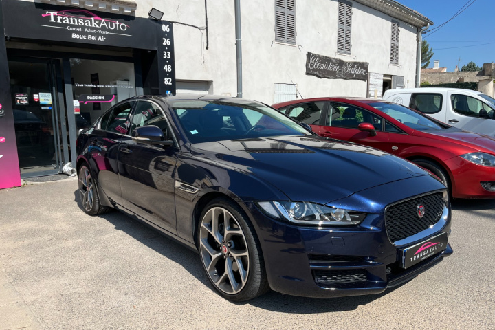 JAGUAR XE